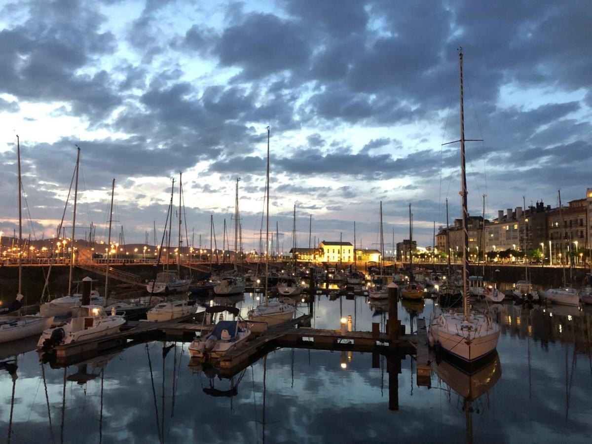 Muelle De *